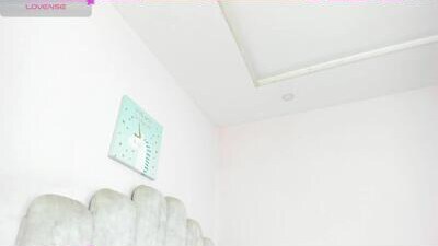 adeline1__ public webcam profile photo 8