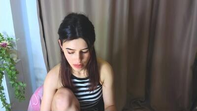 adellyy public webcam profile photo 2