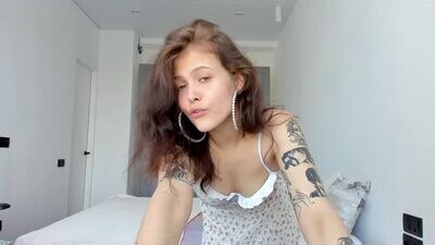 adriana_hill public webcam profile photo 6