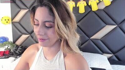 adrianaharlow public webcam profile photo 10