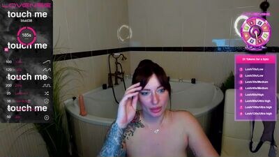 adrianasharm public webcam profile photo 3