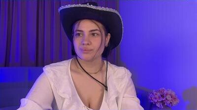 adrianatores public webcam profile photo 8