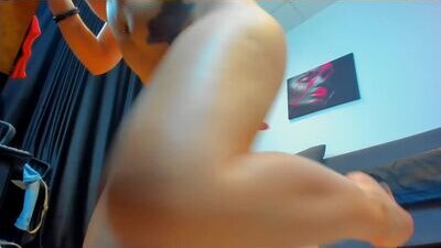 adriannalili public webcam profile photo 7