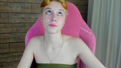 agatagate public webcam profile photo 5