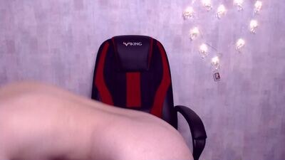 agathasade public webcam profile photo 4