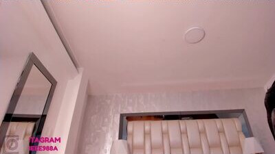 agnes_marie public webcam profile photo 10