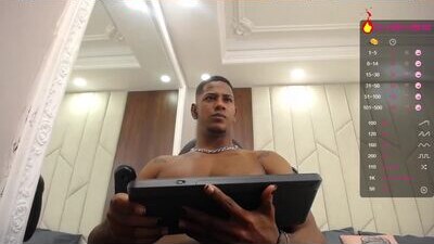 akelbrown public webcam profile photo 10