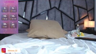 alaiia_rosse public webcam profile photo 8