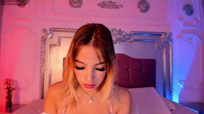 alannamilan public webcam profile photo 7