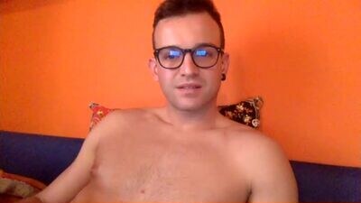 aleboxx public webcam profile photo 2