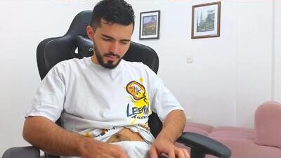 alejandroo_7 public webcam profile photo 5