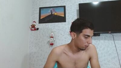 alejo_hot23 public webcam profile photo 4