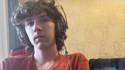 alek_trika public webcam profile photo 6
