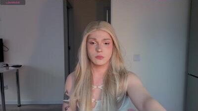 alena_dubai public webcam profile photo 6