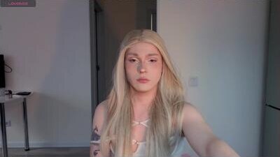 alena_dubai public webcam profile photo 7