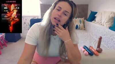 alesyadollblonde public webcam profile photo 5