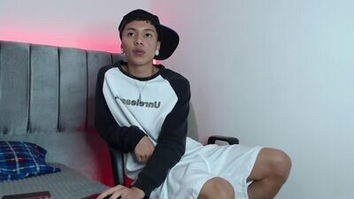 alex__lover public webcam profile photo 3