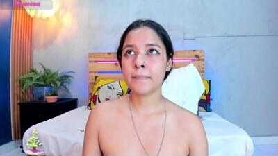 alexa_pettite
