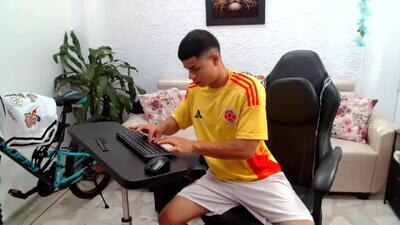 alexander_cr public webcam profile photo 3
