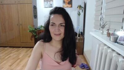 alexismillers public webcam profile photo 2