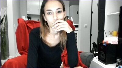 alia_me public webcam profile photo 6