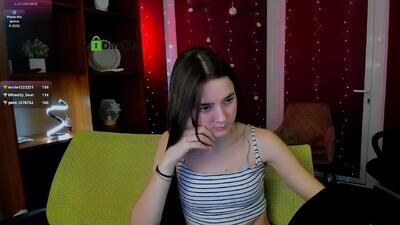 alia_skay public webcam profile photo 4