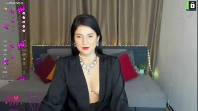 alianna_solo_kiss public webcam profile photo 6