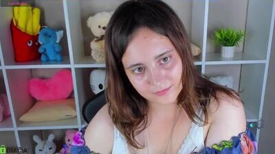 alica_keller public webcam profile photo 9