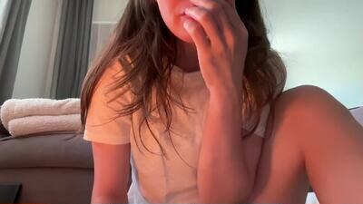 alice0nd public webcam profile photo 3