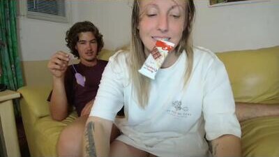 alice8363 public webcam profile photo 10