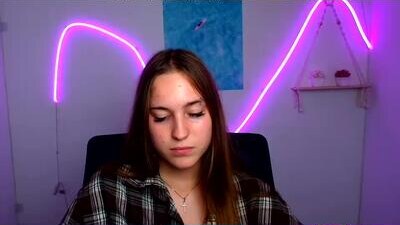 alice_dreamofu public webcam profile photo 5