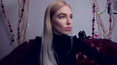 alice_esther public webcam profile photo 5