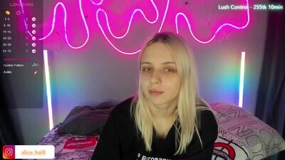 alice_halle public webcam profile photo 7