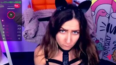 alice_in_the__wonderland public webcam profile photo 2