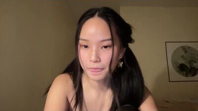 alice_lee18 public webcam profile photo 10