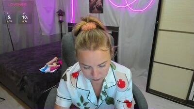 alice_sex_intellect public webcam profile photo 3