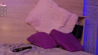 aliceclark__ public webcam profile photo 6
