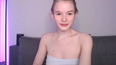 alicefromla public webcam profile photo 6