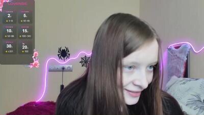 alicehariss public webcam profile photo 4
