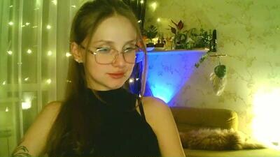 aliceisnothere public webcam profile photo 4