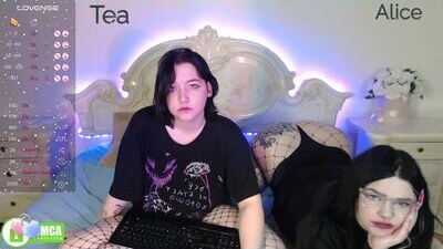 alicelinderman public webcam profile photo 10