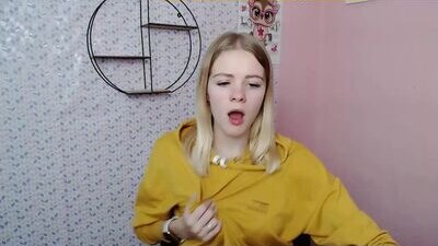 alicemins_ public webcam profile photo 7
