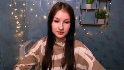 aliceniss_ public webcam profile photo 2