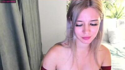 alicetuker public webcam profile photo 7
