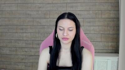 aliceversal public webcam profile photo 3