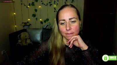 alicewonderkiss public webcam profile photo 7