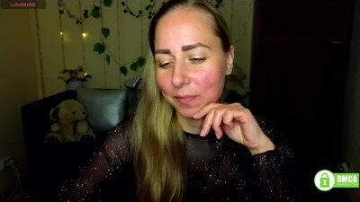 alicewonderkiss public webcam profile photo 8