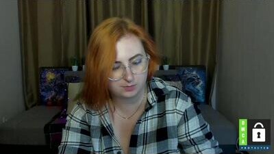 alicia_side_red public webcam profile photo 5