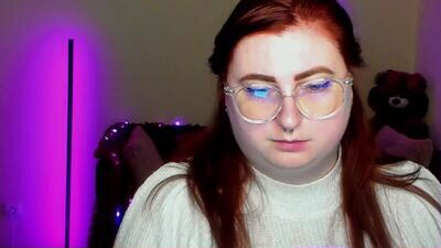 aliciaaared_kis public webcam profile photo 2