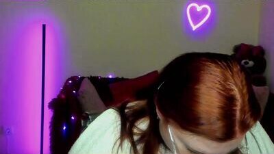 aliciaaared_kis public webcam profile photo 8